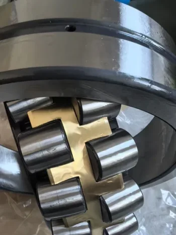 Self-Aligning Roller Bearings 23044-23064 Ca/W33